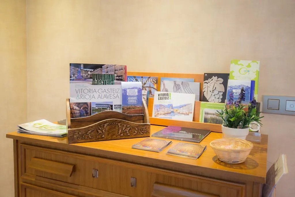 Apartamentos Gasteiz Vitoria 0*,  España